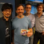 « En compagnie des fondateurs de Sucker Punch, Brian-san et Chris-san, avec Mark-san. » - Hideo Kojima