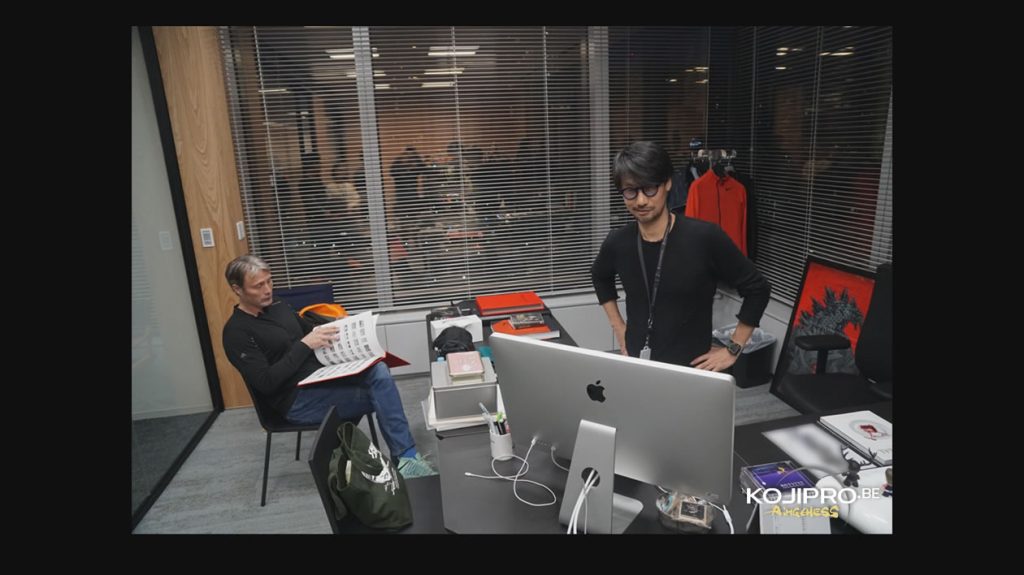 Mads Mikkelsen et Hideo Kojima, dans le bureau de ce dernier - Janvier 2017