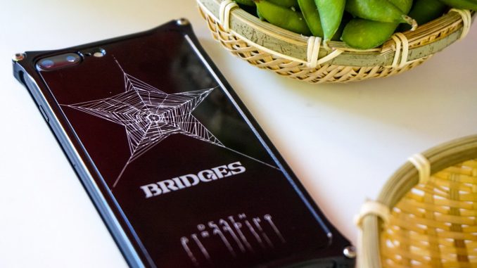 Coque de téléphone Death Stranding « Bridges » en vente à l’E3 2017, le 12 juin 2017
