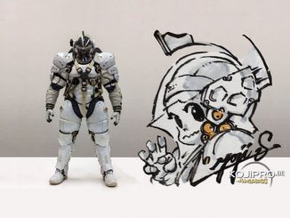 Figurine de Ludens réalisée par Sentinel et dédicace de Yoji Shinkawa pour les 30 ans de Max Factory